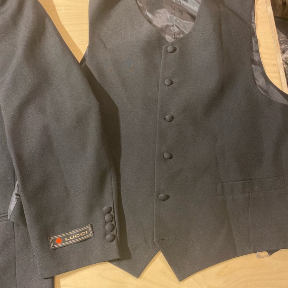 Lucci Suit Jacket with Matching Vest 48 R (H) - Picture 9 of 14